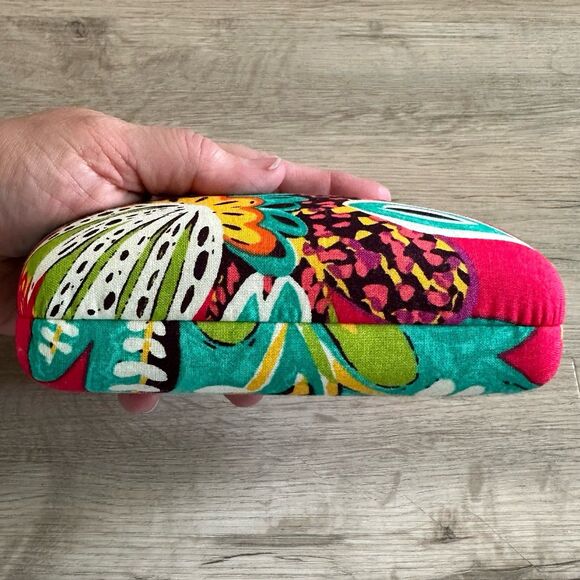 Vera Bradley Rumba Pattern Hard Sunglasses Case - Picture 4 of 10